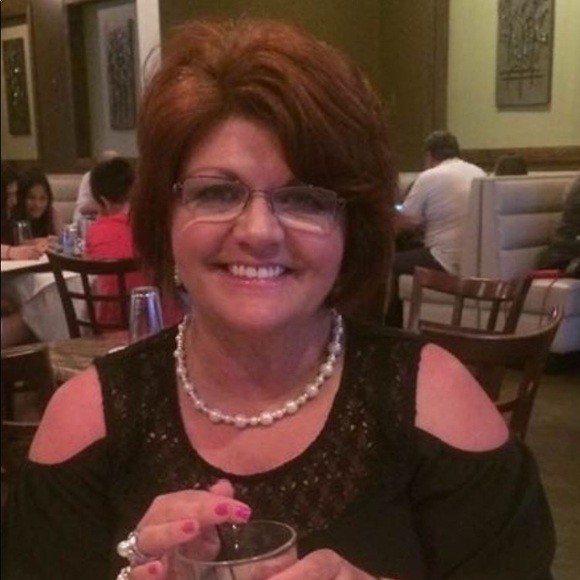 Meet your Posher, Kim - Picture 1 of 1